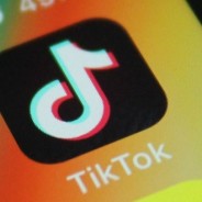 Tik Tok, madre condannata a rimuovere i video con la figlia